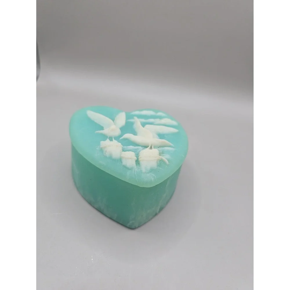 Vintage Trinket Box by Design Gifts Int'l Seagull Beach Soap Stone Turquoise